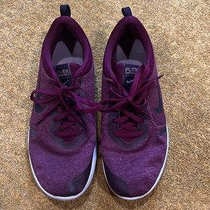 Nike Flex size 8W